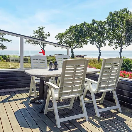 2 Bedroom Lovely In *